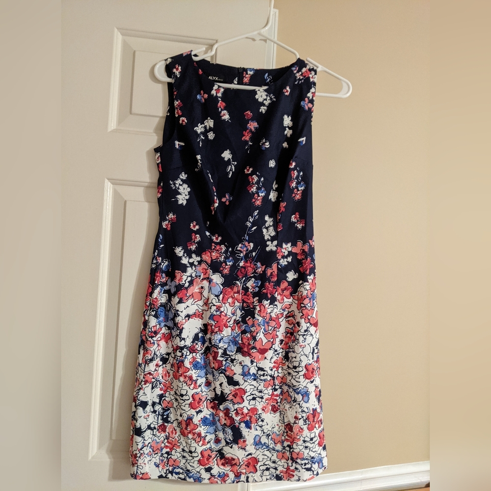 Navy floral sheath dress by Alyx EUC